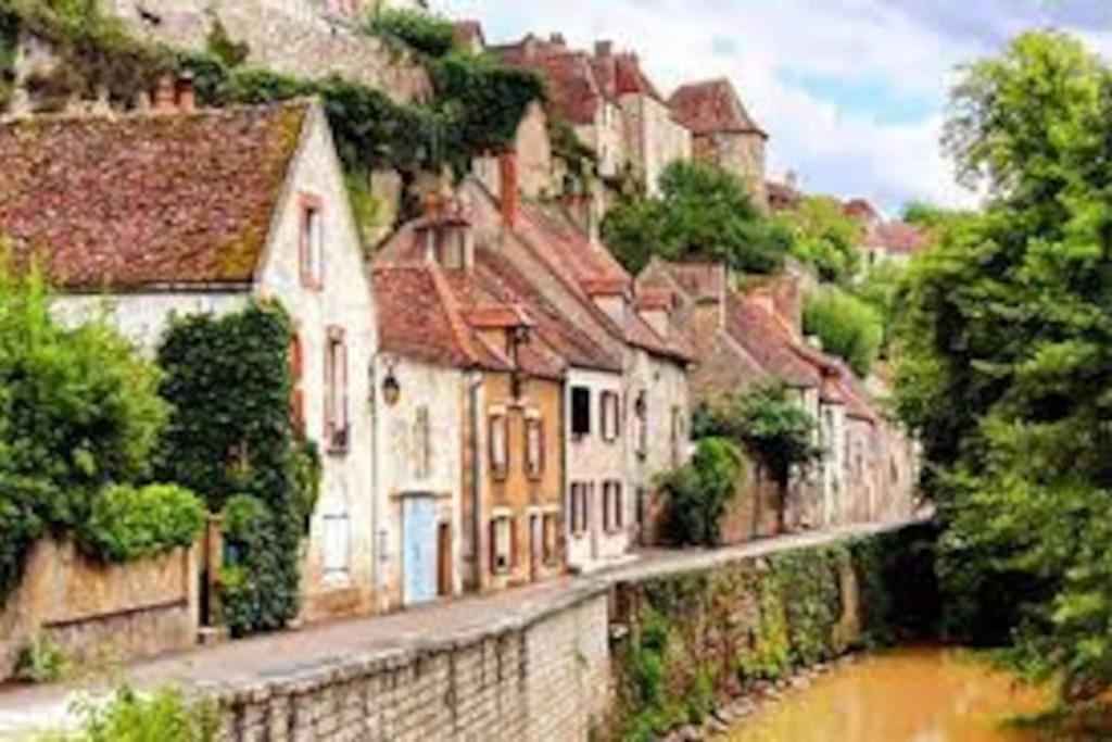 Grande Maison A Semur En Plein Coeur Historique Villa Exterior photo